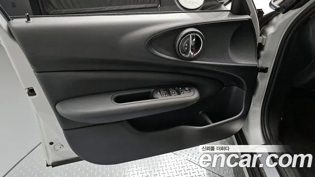 Mini Clubman 2020 — фото 14