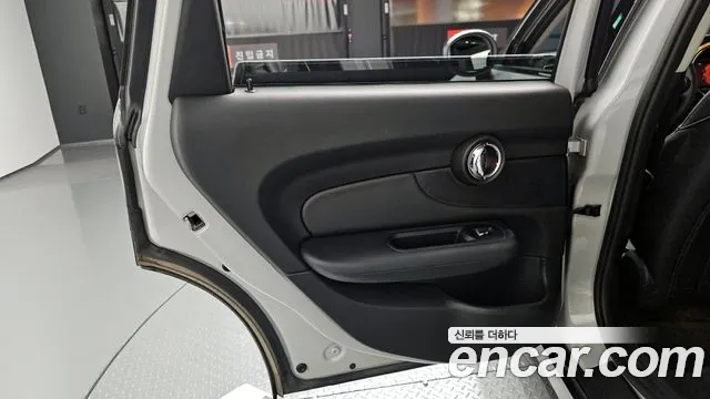 Mini Clubman 2020 — фото 15