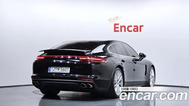 Porsche Panamera 2017 — фото 2