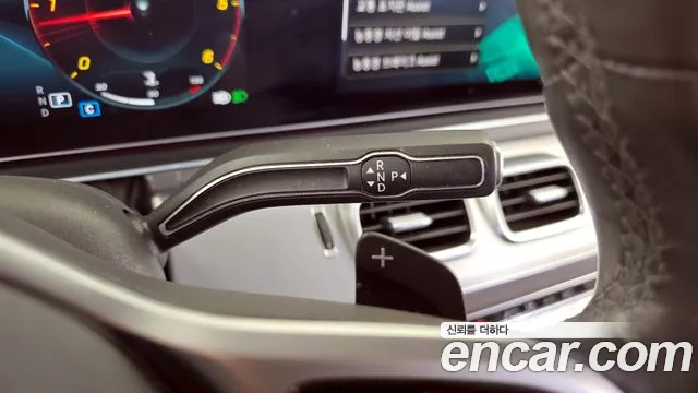 Mercedes-Benz GLE-Class 2019 — фото 12