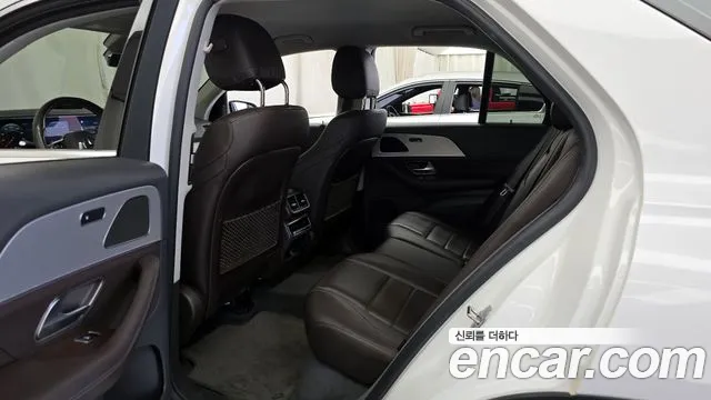 Mercedes-Benz GLE-Class 2019 — фото 17