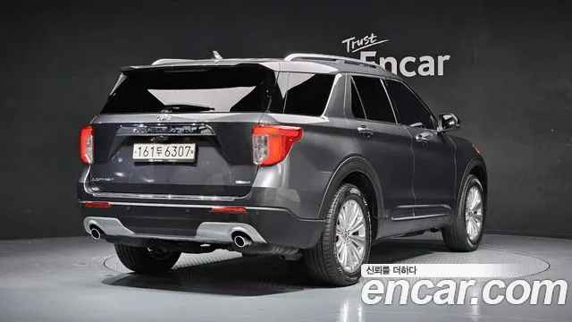 Ford Explorer 2020 — фото 2