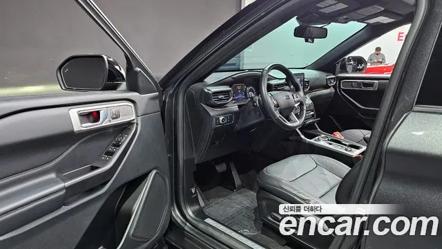 Ford Explorer 2020 — фото 13
