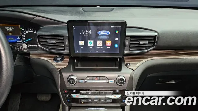 Ford Explorer 2020 — фото 19