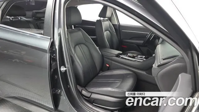 Hyundai Sonata 2020 — фото 18