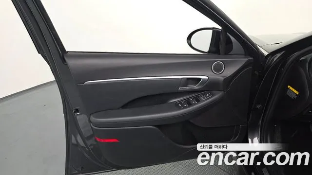 Hyundai Sonata 2020 — фото 14
