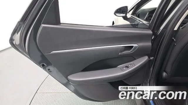 Hyundai Sonata 2020 — фото 15
