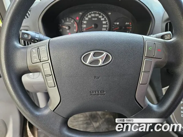 Hyundai Starex 2012 — фото 14