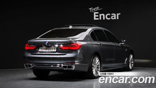 BMW 7-Series 2016 — фото 2