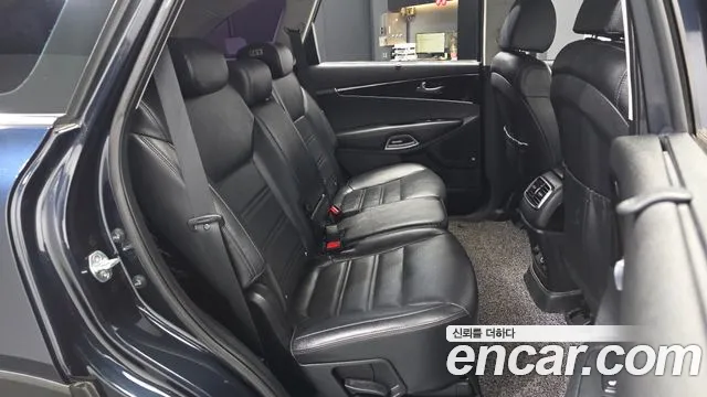 Kia Sorento 2018 — фото 18