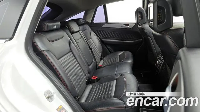 Mercedes-Benz GLE-Class 2017 — фото 11