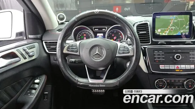 Mercedes-Benz GLE-Class 2017 — фото 13