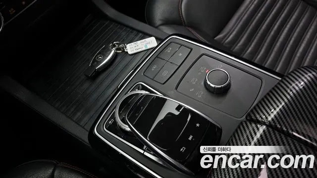 Mercedes-Benz GLE-Class 2017 — фото 17