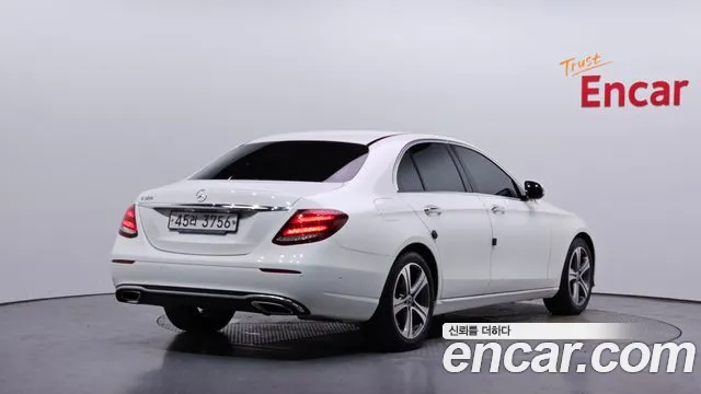 Mercedes-Benz E-Class 2019 — фото 2