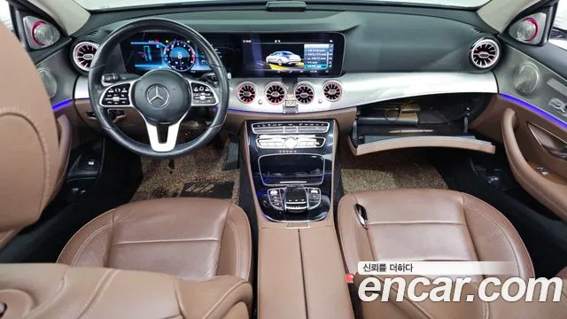 Mercedes-Benz E-Class 2019 — фото 10