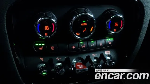 Mini Clubman 2021 — фото 18