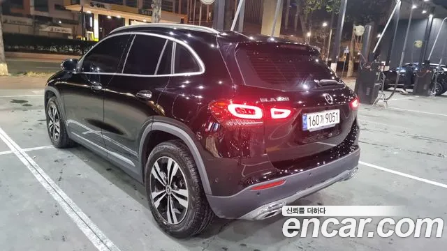 Mercedes-Benz GLA-Class 2021 — фото 4
