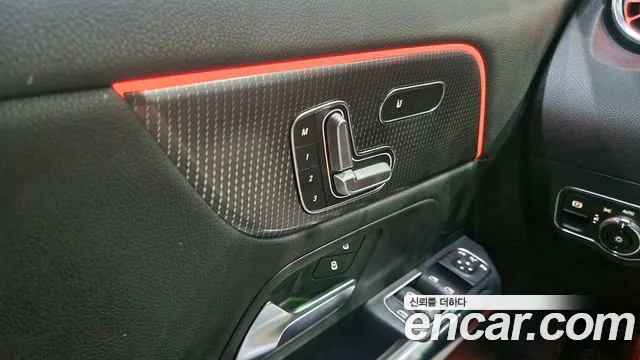 Mercedes-Benz GLA-Class 2021 — фото 14