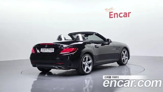 Mercedes-Benz SLC-Class 2017 — фото 2