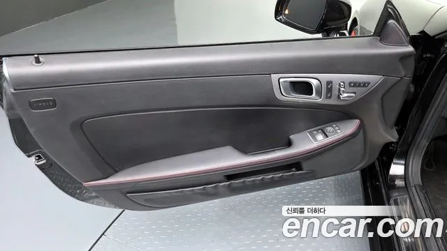 Mercedes-Benz SLC-Class 2017 — фото 15