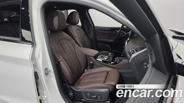 BMW X4 2025 — фото 12