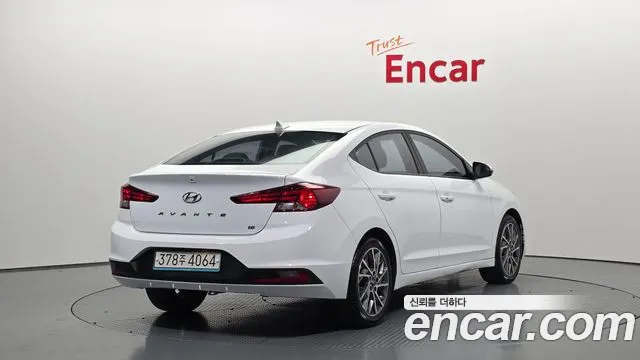 Hyundai AVANTE 2019 — фото 2