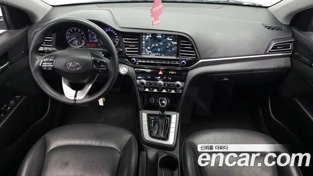 Hyundai AVANTE 2019 — фото 10