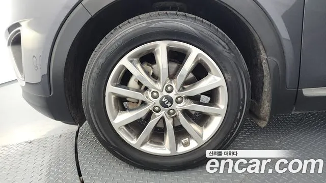 Kia Sorento 2015 — фото 5