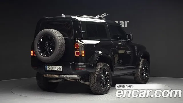 Land Rover Defender 2024 — фото 2