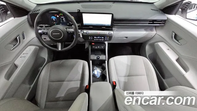 Hyundai Kona 2023 — фото 10