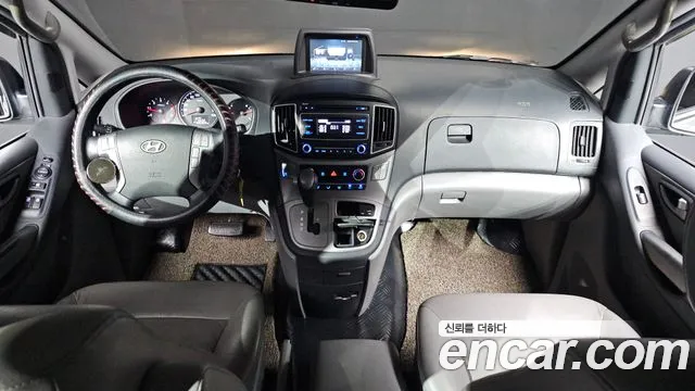 Hyundai Starex 2016 — фото 7