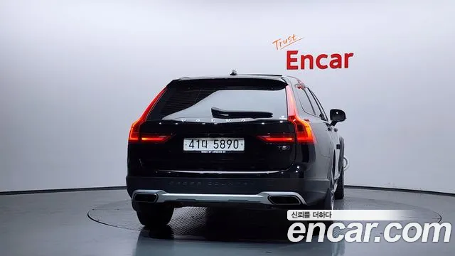 Volvo V90 2019 — фото 4