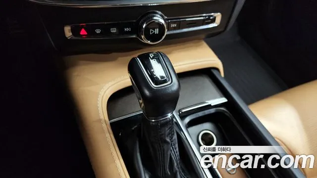 Volvo V90 2019 — фото 12