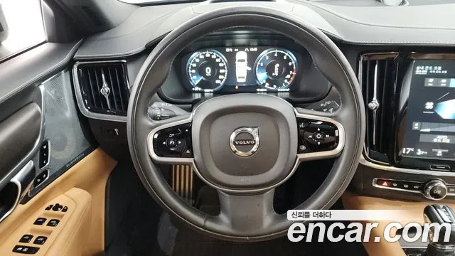 Volvo V90 2019 — фото 18