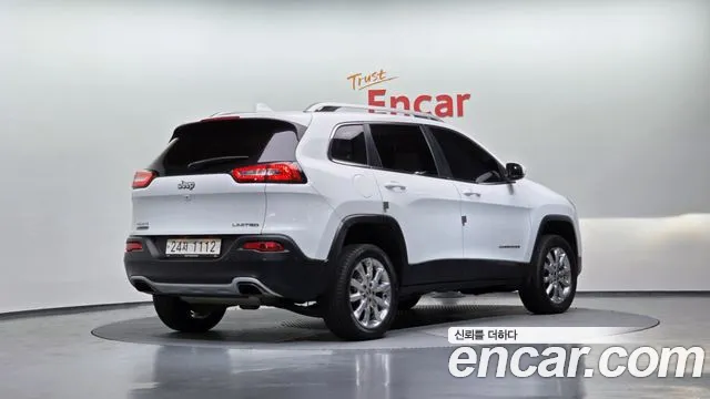 Jeep Cherokee 2015 — фото 2