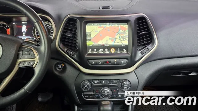 Jeep Cherokee 2015 — фото 14