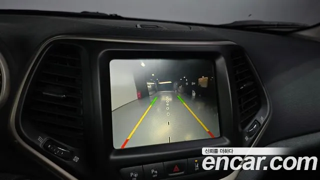 Jeep Cherokee 2015 — фото 15