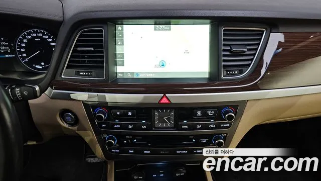 Hyundai Genesis 2014 — фото 19