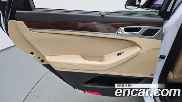 Hyundai Genesis 2014 — фото 14