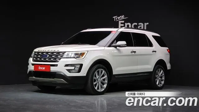 Ford Explorer 2016 — фото 1