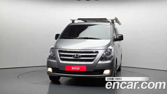 Hyundai Starex 2017 — фото 3