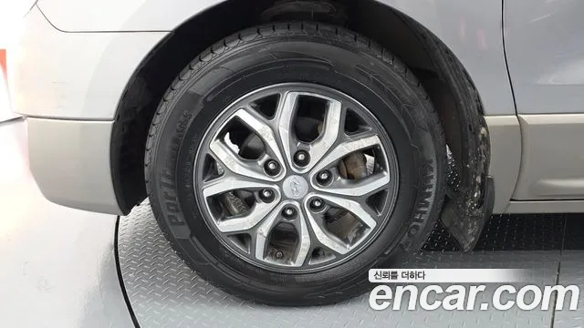 Hyundai Starex 2017 — фото 5