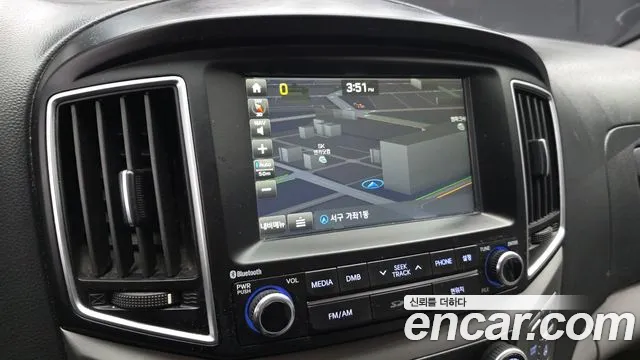 Hyundai Starex 2017 — фото 14