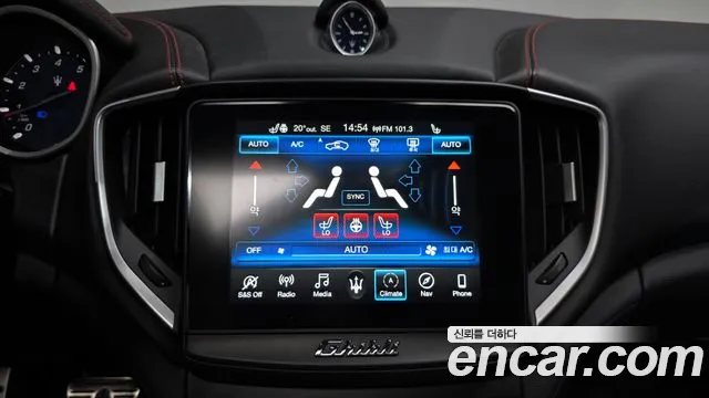 Maserati Ghibli 2020 — фото 18