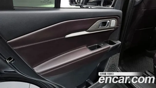 Ford Explorer 2025 — фото 15