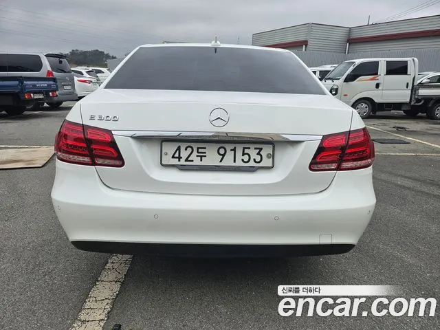 Mercedes-Benz E-Class 2014 — фото 4