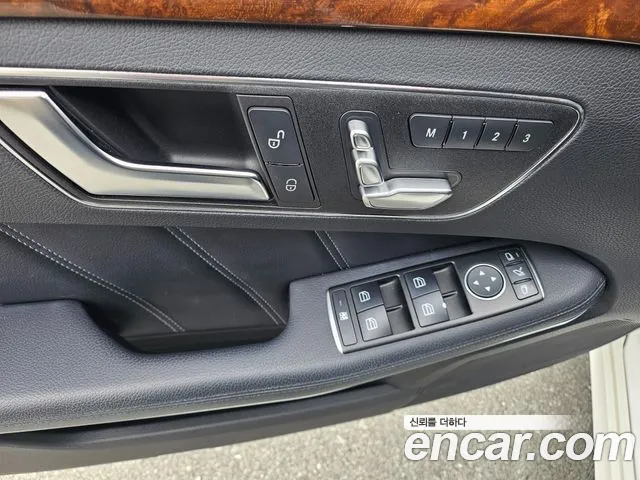 Mercedes-Benz E-Class 2014 — фото 12