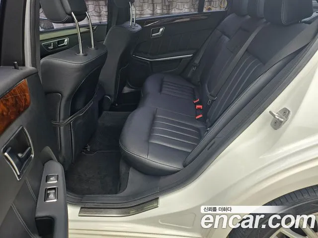 Mercedes-Benz E-Class 2014 — фото 14