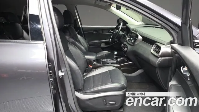 Kia Sorento 2018 — фото 11