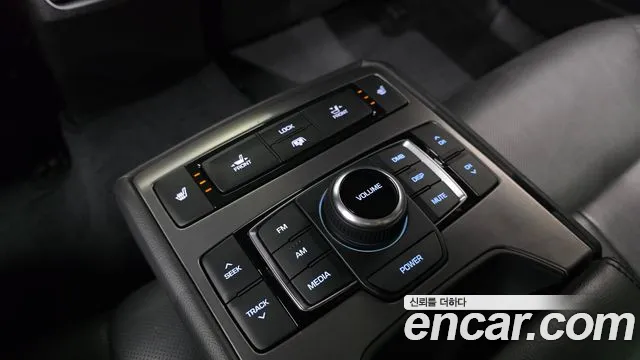 Hyundai Genesis 2016 — фото 19
